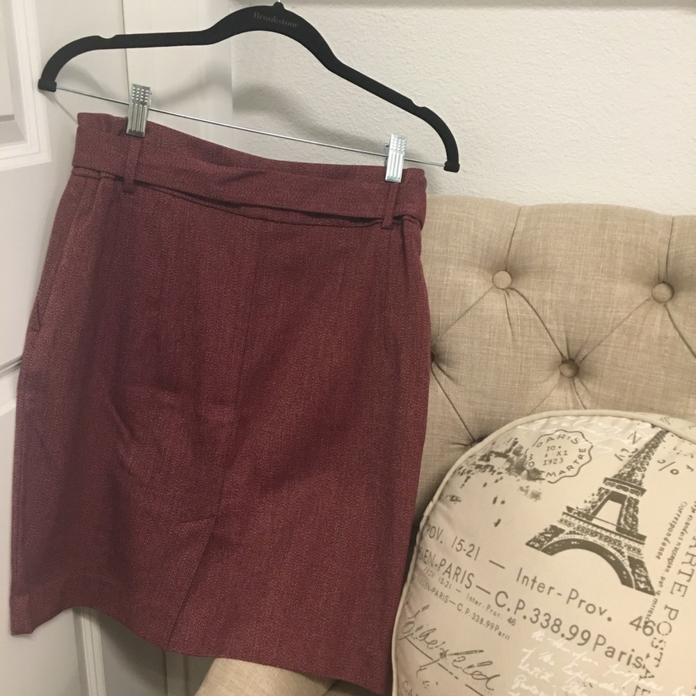 Flowy Belted Skirt, Perfect for Fall ๐๐ซโ๏ธ - Picture 2 of 5